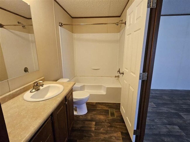 Building Photo - 308 Bay Port Cir