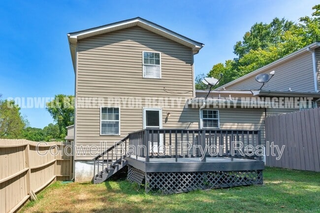 Building Photo - 1240 N Concord Rd