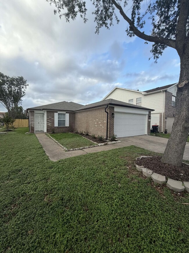 Building Photo - 13426 Sanderford Ln