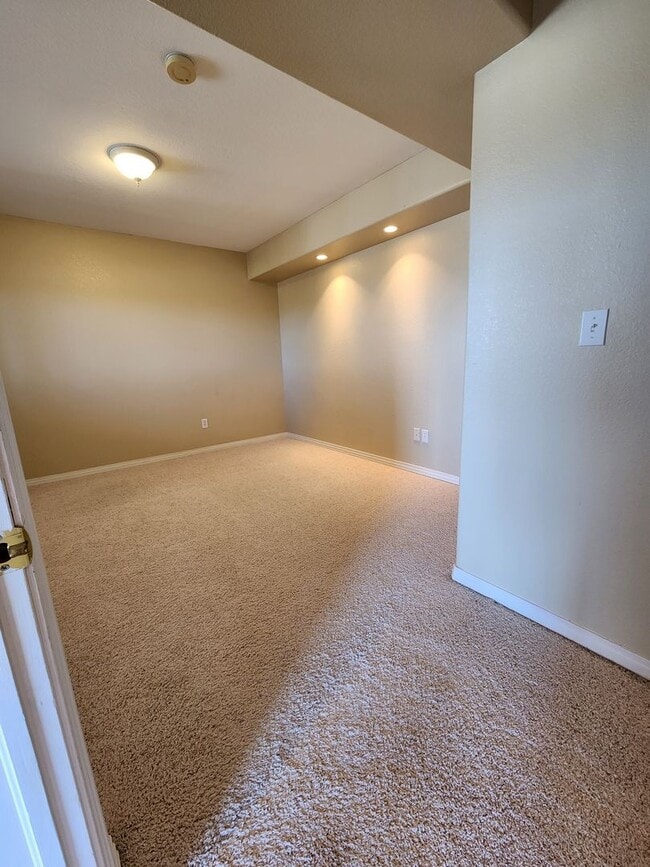 Building Photo - Parker home in Desired Stonegate Neighborhood!