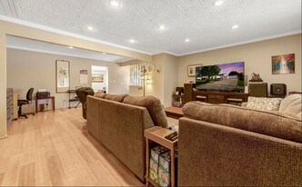 Building Photo - 7649 S Indian Lake Dr