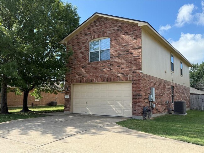 Building Photo - 307 Indian Meadow Dr