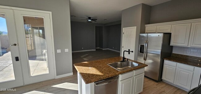 Building Photo - 17913 W Desert View Ln