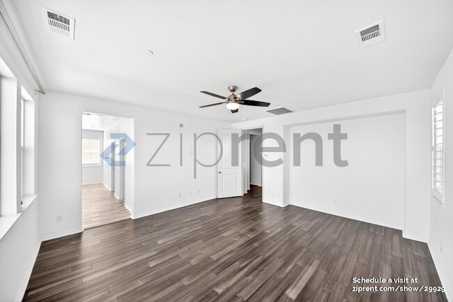 Building Photo - 2409 Via Alicante