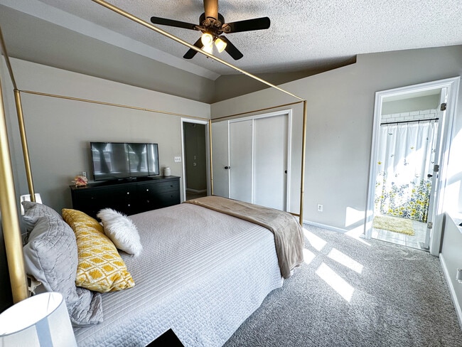 Building Photo - 4304 Horizonpoint Dr