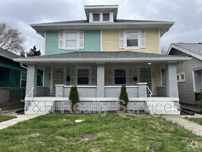 Building Photo - 533 N Rural St