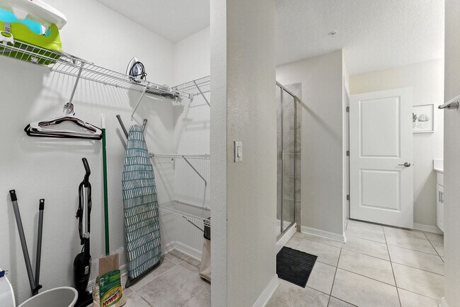 Building Photo - 3161 Paradox Cir