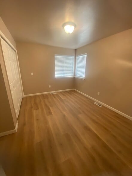 Building Photo - 712 Oakmont Rd