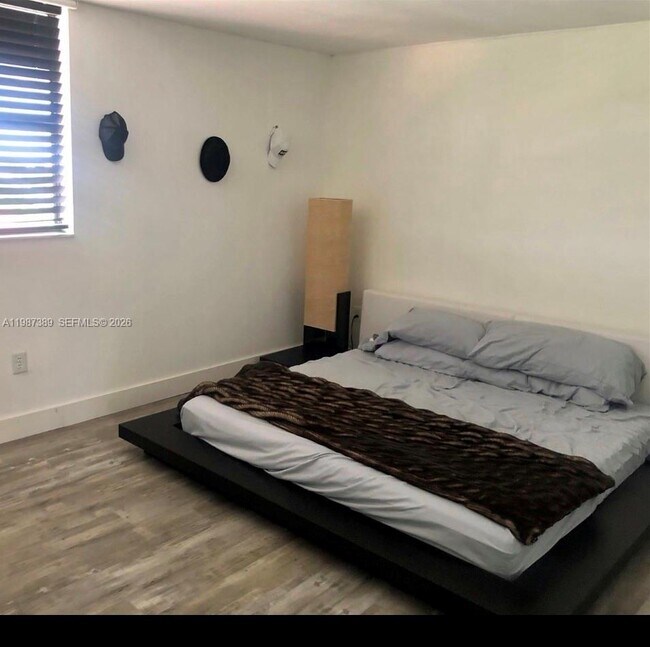 Building Photo - 10317 NW 9th St Cir