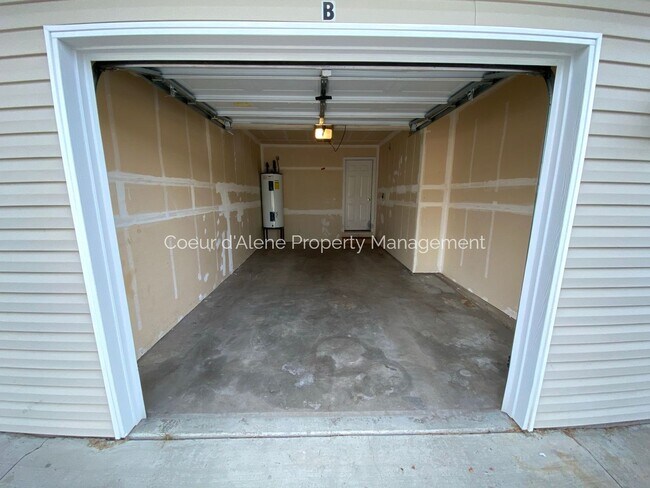 Building Photo - 32554 7th Ave