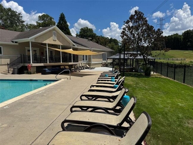 Building Photo - 1705 Wingate Way