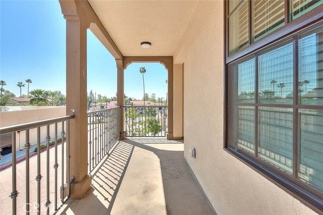 Building Photo - 501 W Foothill Blvd