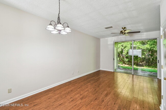 Building Photo - 3542 Lone Tree Ln