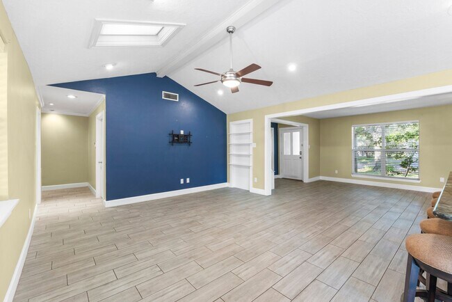 Building Photo - 3010 Westerland Dr