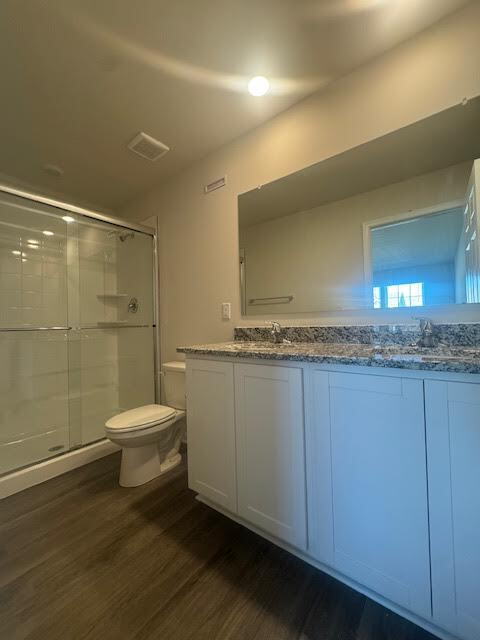 Building Photo - REDUCED PRICE & 1/2 Off First Month's Rent with move-in by 12/22 "Spacious 3-Bedroom Townhouse Re...