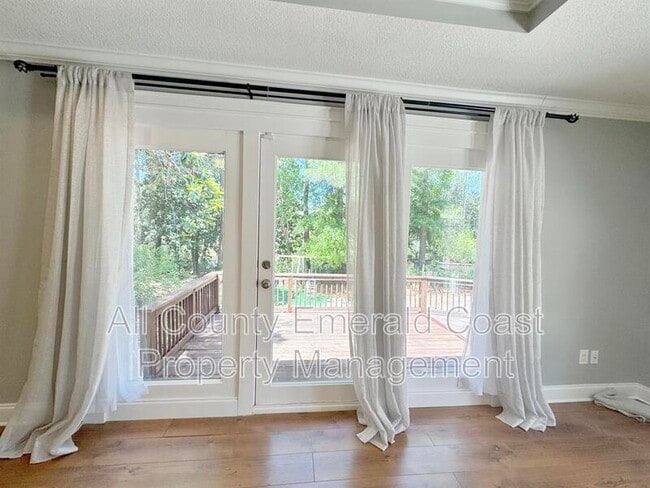 Building Photo - 847 Kell Aire Dr