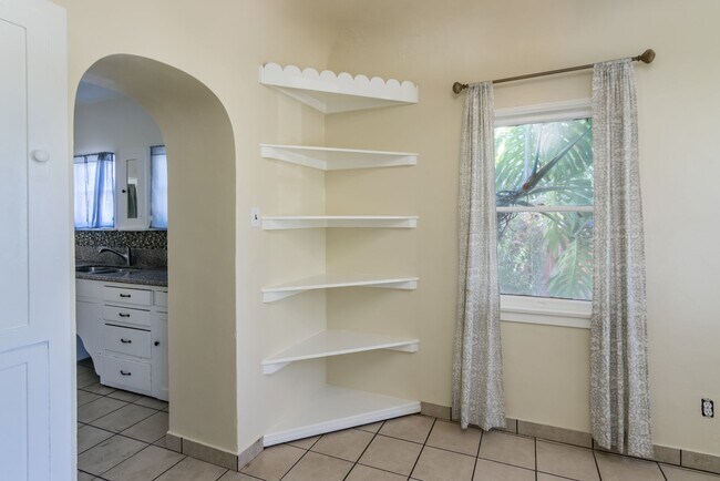 Building Photo - 5927 Corona Ave