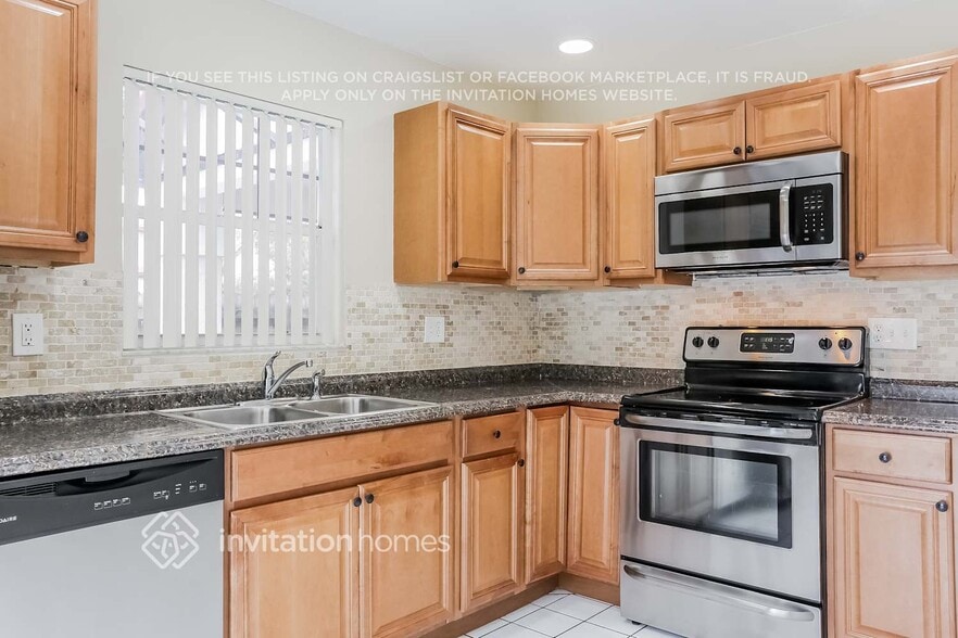 Building Photo - 5090 NW 56th St