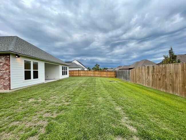 Building Photo - 14030 Trailhead Dr