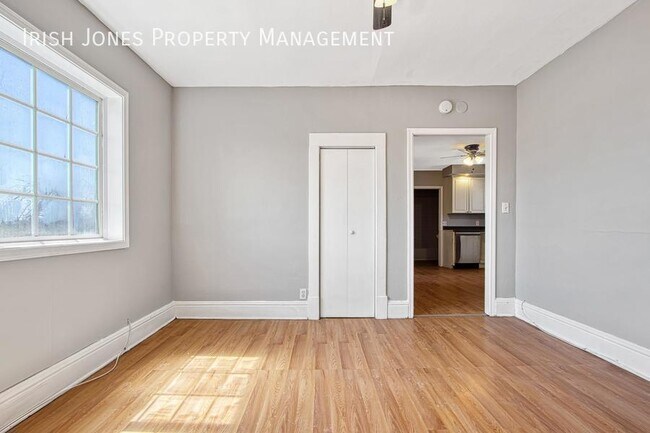 Building Photo - 15 Grove St