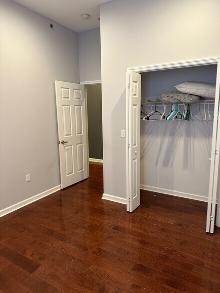 Building Photo - 511 South St