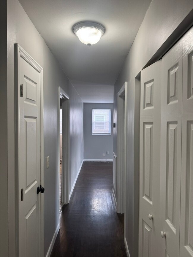 Building Photo - 1515 Rosedale Ave