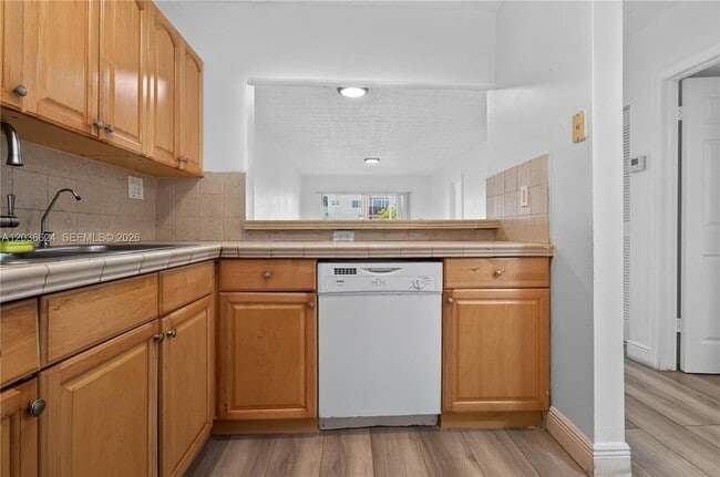 Building Photo - 6070 W 18th Ave