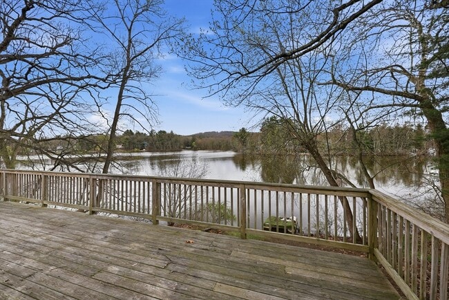 Building Photo - 2597 Boston Rd