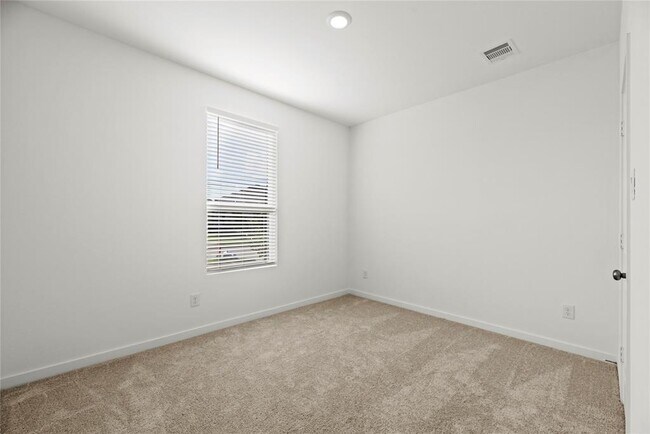 Building Photo - 16515 Mesquite Fld Dr