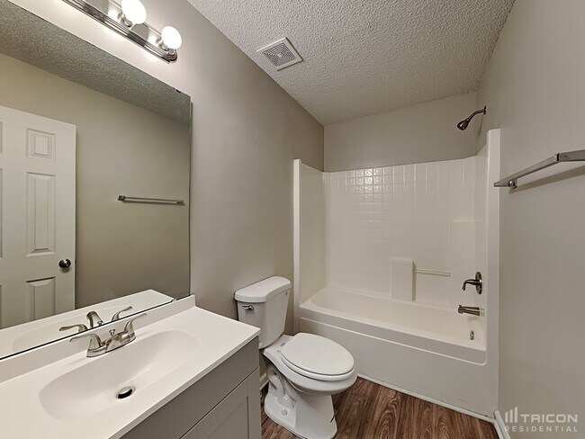 Building Photo - 12219 Stewarts Crossing Dr
