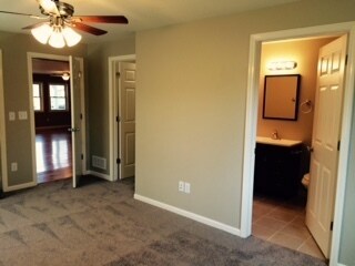 Building Photo - 3 bdrm/2 bath - Twin Lakes