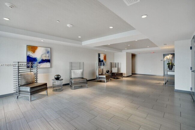 Building Photo - 5300 Paseo Blvd