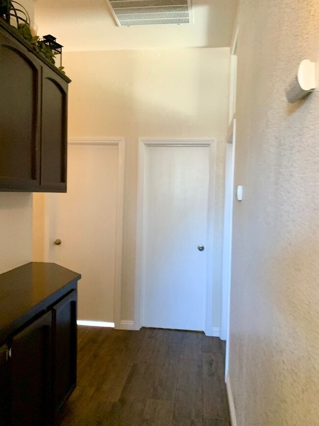 Building Photo - Beautifully Updated Home in Tevis Ranch - ...