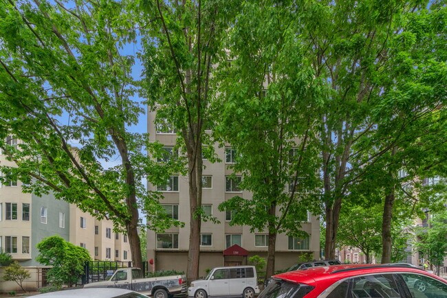 Building Photo - 1200 Boylston Ave