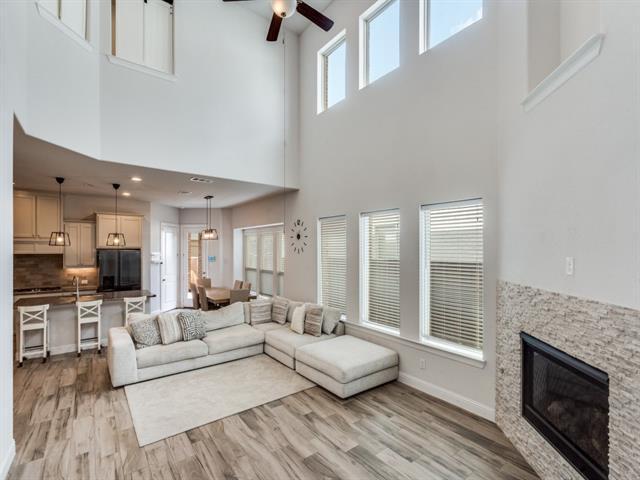 Building Photo - 3683 Sevilla Dr