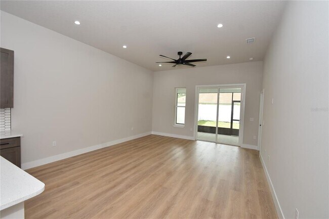 Building Photo - 18 Wood Amber Ln