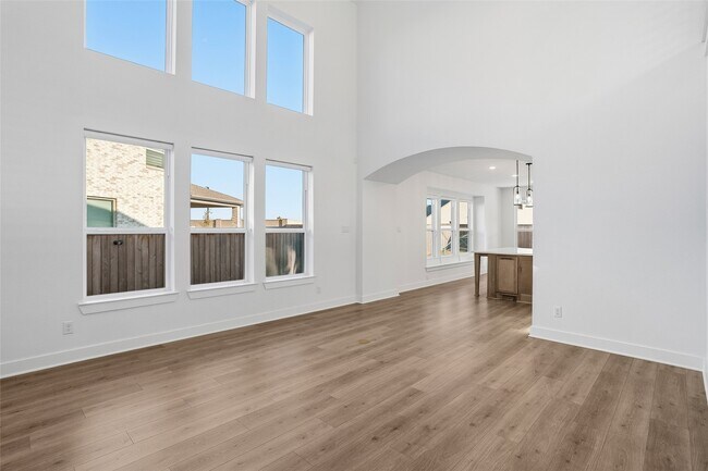 Building Photo - 21211 Metallic Blue Dr