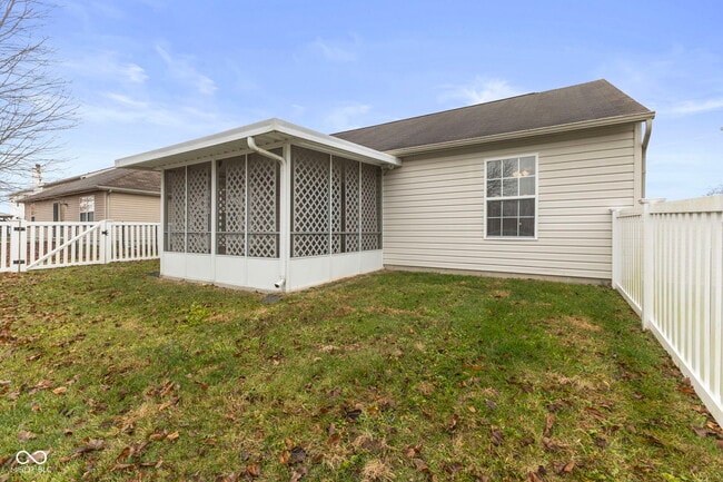 Building Photo - 5918 Remrod Dr