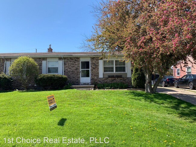 Building Photo - 3 br, 1 bath House - 5523 W. Michigan Ave.