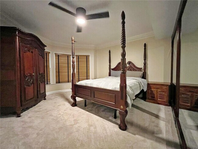 Building Photo - 6709 Wooded Cove Ct