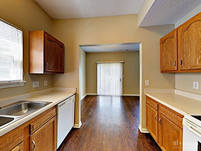 Building Photo - 11936 Locus Ln