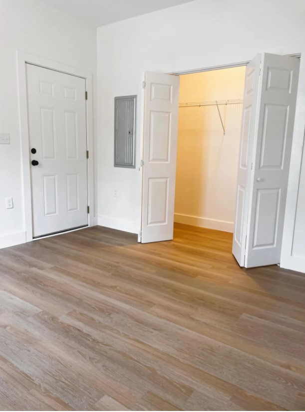 Bedroom - 208 State St
