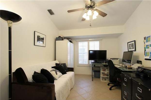 Building Photo - 15035 Sterling Oaks Dr