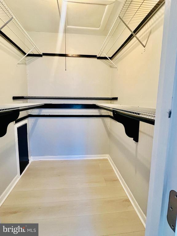 Building Photo - 10528 Cross Fox Ln