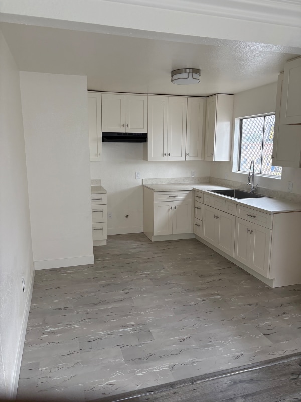 Building Photo - 9605 S Avalon Blvd