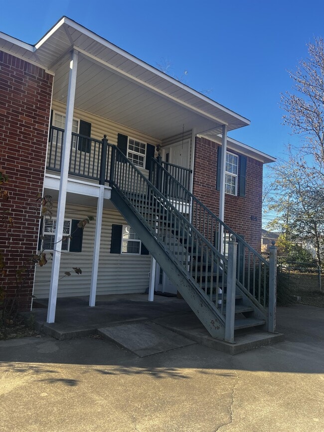 Building Photo - 815 N 48th St