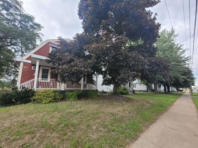 Building Photo - 866 Starr Ave