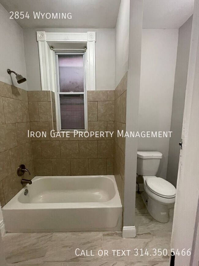 Building Photo - 2854 Wyoming-