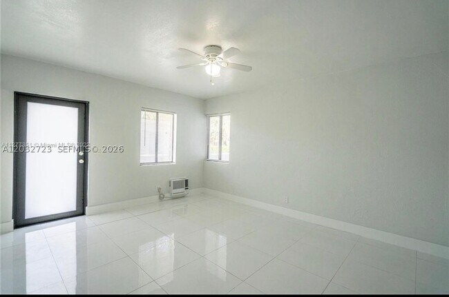 Building Photo - 7935 Crespi Blvd