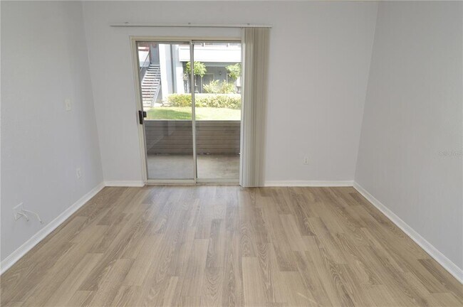 Building Photo - 10263 Gandy Blvd N